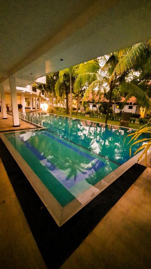Tamarind Moon Hostel Диквела Екстериор снимка