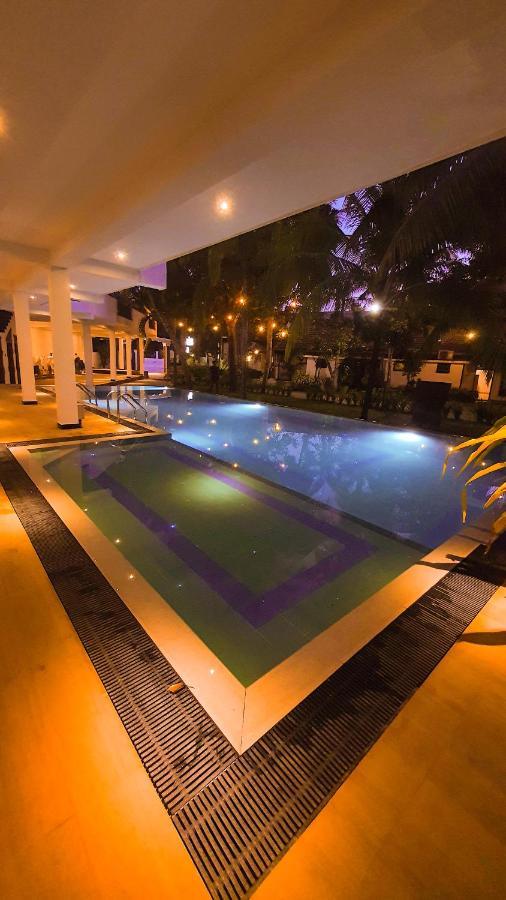 Tamarind Moon Hostel Диквела Екстериор снимка
