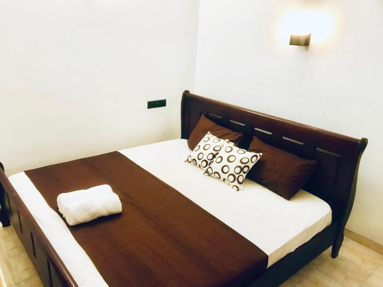 Tamarind Moon Hostel Диквела Екстериор снимка