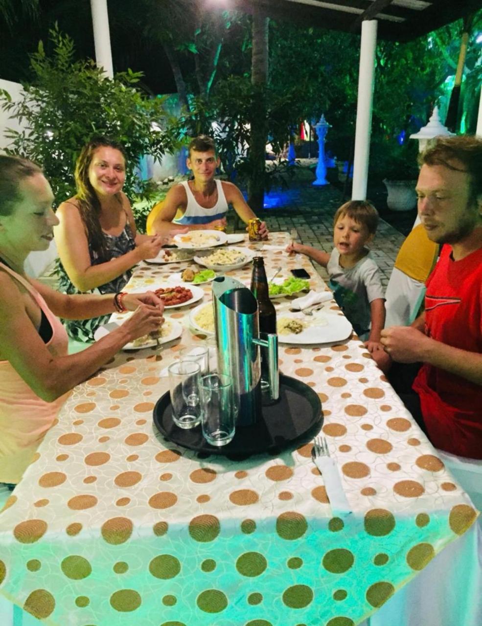 Tamarind Moon Hostel Диквела Екстериор снимка